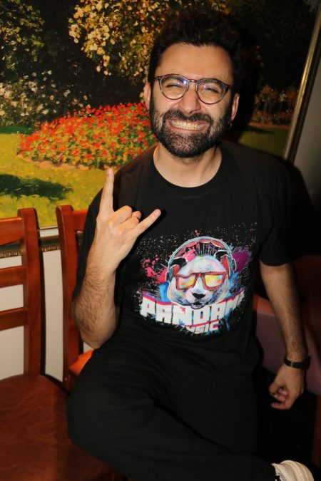 Pandami Music: 'CLASSIC' Relaxed Unisex T-Shirt